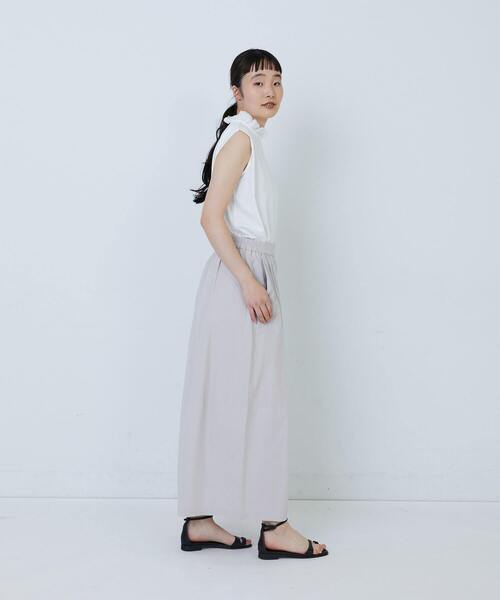 LOISIR（ロワズィール）の「コットンワッシャーローンボトルシルエットパンツ（その他パンツ・レディース・ベージュ・FREE）」の12枚目の写真