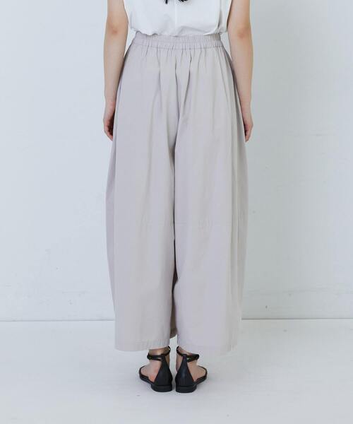 LOISIR（ロワズィール）の「コットンワッシャーローンボトルシルエットパンツ（その他パンツ・レディース・ベージュ・FREE）」の9枚目の写真