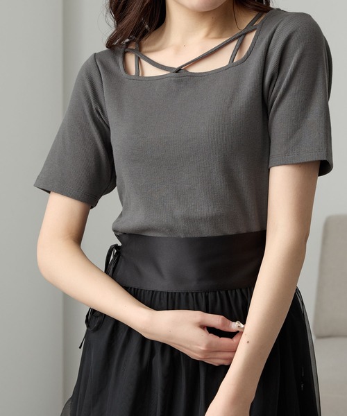 Cieluna（シエルナ）の「【Cieluna】クロスネックリブカットソー（Tシャツ/カットソー・レディース・モカ/ブラック/チャコールグレー/オフホワイト・M/L）」の3枚目の写真