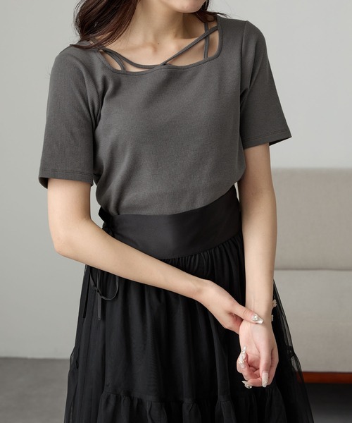Cieluna（シエルナ）の「【Cieluna】クロスネックリブカットソー（Tシャツ/カットソー・レディース・モカ/ブラック/チャコールグレー/オフホワイト・M/L）」の22枚目の写真