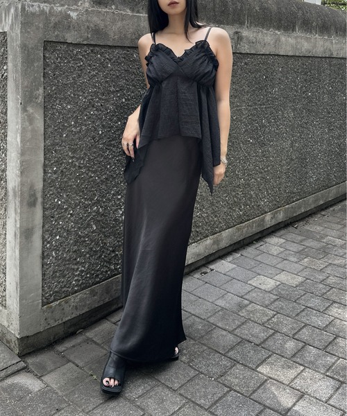 LVEU.（ラブユ.）の「【LVEU.】フリルキャミビスチェ / トップス キャミソール キャミ フリル ワッシャー くしゅくしゅ ビスチェ レイヤード ブラック ZOZOTOWN限定（キャミソール・レディース・ブラック・FREE）」の5枚目の写真