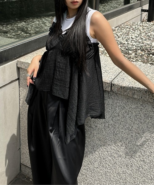 LVEU.（ラブユ.）の「【LVEU.】フリルキャミビスチェ / トップス キャミソール キャミ フリル ワッシャー くしゅくしゅ ビスチェ レイヤード ブラック ZOZOTOWN限定（キャミソール・レディース・ブラック・FREE）」の13枚目の写真