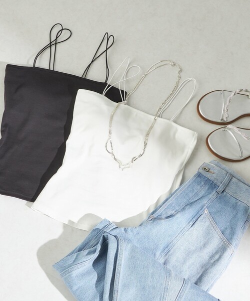 SHIPS(シップス)の「〈接触冷感〉ベア フライス カップ付 2ストラップ キャミ(キャミソール・レディース・オフホワイト/ブラック・ONE SIZE)」の2枚目の写真