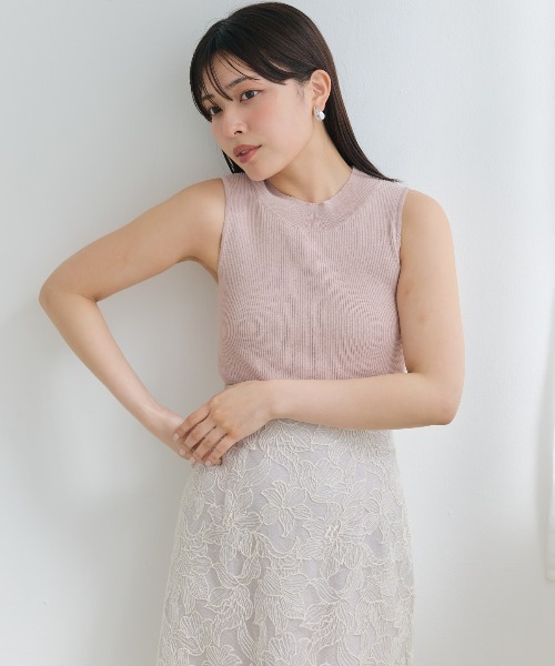 AND COUTURE（アンドクチュール）の「ラメノースリトップス（ニット/セーター・レディース・オフホワイト/ベージュ/ピンク/ライトグレー/ブラック・FREE）」の5枚目の写真
