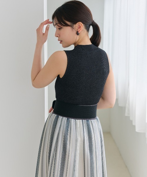 AND COUTURE（アンドクチュール）の「ラメノースリトップス（ニット/セーター・レディース・オフホワイト/ベージュ/ピンク/ライトグレー/ブラック・FREE）」の15枚目の写真