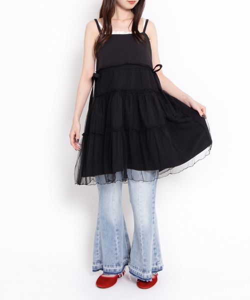 PUNYUS(プニュズ)の「チュールレイヤードキャミワンピース(ワンピース・レディース・アイボリー/ブラック/サックスブルー・1/2/3/4)」の16枚目の写真