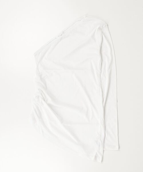 CINOH(チノ)の「COSMORAMA ONE SHOULDER PULLOVER(Tシャツ/カットソー・レディース・ホワイト・38)」の1枚目の写真