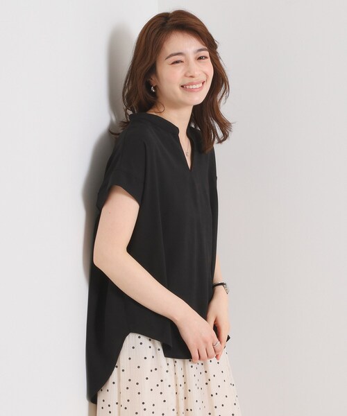 ITS'DEMO（イッツデモ）の「【接触冷感／手洗い可】バックギャザーブラウス（シャツ/ブラウス・レディース・ライトグレー/ベビーピンク/ライトブルー/ブラック/オフホワイト・00）」の3枚目の写真