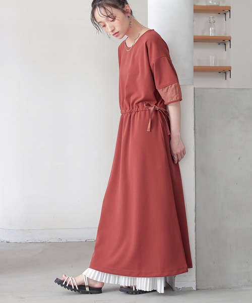 n'OrLABEL(ノアールレーベル)の「『ランタンスリーブカットジョーゼットワンピース』(ワンピース・レディース・ブラック/テラコッタ/ネイビー・2/1)」の4枚目の写真