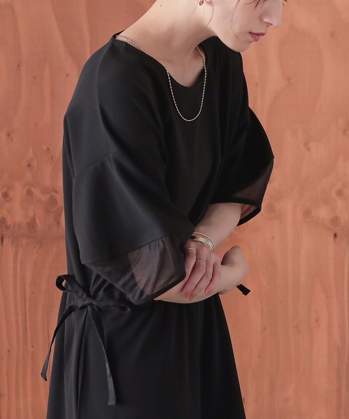 n'OrLABEL(ノアールレーベル)の「『ランタンスリーブカットジョーゼットワンピース』(ワンピース・レディース・ブラック/テラコッタ/ネイビー・2/1)」の16枚目の写真