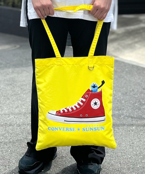 CONVERSE（コンバース）の「CONVERSE / CV SUNSUN FLAT TOTE BAG 80981600（トートバッグ・レディース・アイボリー/ブラック/イエロー/ピンク/サックスブルー・ONESIZE）」の5枚目の写真