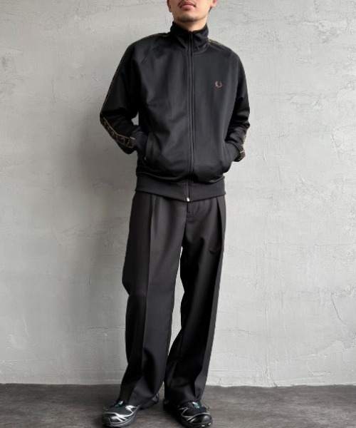 【本日タイムセール予定！】フレッドペリー トラックジャケット 黒 WEB先行予約】[FRED PERRY/フレッドペリー] コントラストテープ