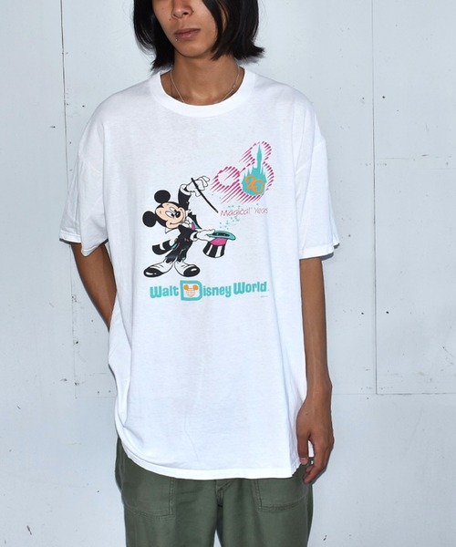 DISNEY VINTAGE(ディズニーヴィンテージ)の「【USED】90’s Disney “Walt Disney World 20 Magical Years” キャラクター Tシャツ USA製(Tシャツ/カットソー・メンズ・ホワイト・X-LARGE)」の11枚目の写真