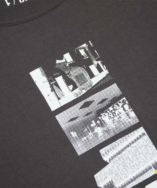 F/CE. (エフシーイー)の「F/CE. BELGIUM MOMENTS PHOTO T / エフシーイー べルギーモーメンツフォトティー(Tシャツ/カットソー・メンズ・ホワイト/チャコール・SMALL/MEDIUM/LARGE/X-LARGE)」の8枚目の写真