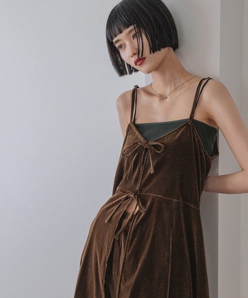 LOWRYS FARM（ローリーズファーム）の「２ＷＡＹカットベロアミニワンピース　578265（ワンピース・レディース・ブラック/ベージュ/ブラウン・FREE）」の10枚目の写真