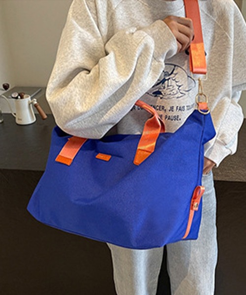 DAY CLOSET（デイ クローゼット）の「2WAYトラベルボストンバッグ ［ショルダー紐付き/肩掛けOK/キャリーオン可能］（ボストンバッグ・レディース・オフホワイト/グレー/ブルー/グリーン・ONE SIZE）」の5枚目の写真