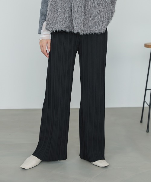 Bab（バブ）の「【サイズ展開あり】ランダムプリーツパンツ（その他パンツ・レディース・ブラック/グレイッシュベージュ/チャコールグレー/ダークブラウン・M/L）」の6枚目の写真