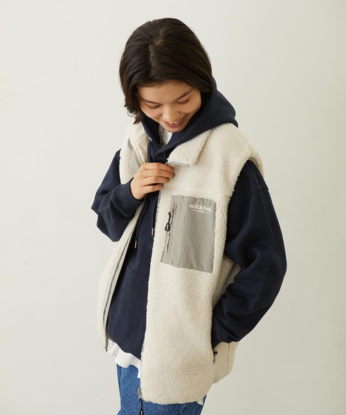MILKFED.（ミルクフェド）の「LOGO BOA VEST（ベスト・レディース・オフホワイト/ブルー/ブラック・ONE SIZE）」の5枚目の写真