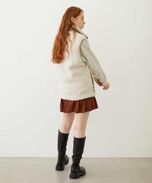 MILKFED.（ミルクフェド）の「LOGO BOA VEST（ベスト・レディース・オフホワイト/ブルー/ブラック・ONE SIZE）」の19枚目の写真