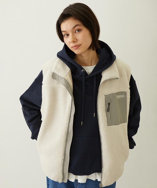 MILKFED.（ミルクフェド）の「LOGO BOA VEST（ベスト・レディース・オフホワイト/ブルー/ブラック・ONE SIZE）」の4枚目の写真