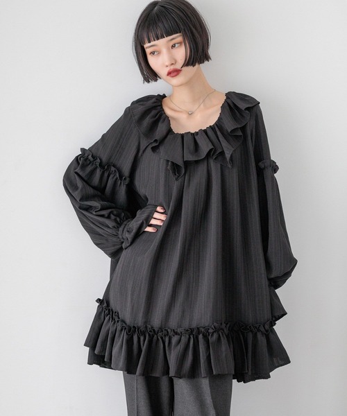 ♡新品タグ付き　ローリーズファーム　フリルチュニックブラウス　ブラック アソートフリルチュニックブラウス 587858（シャツ/ブラウス