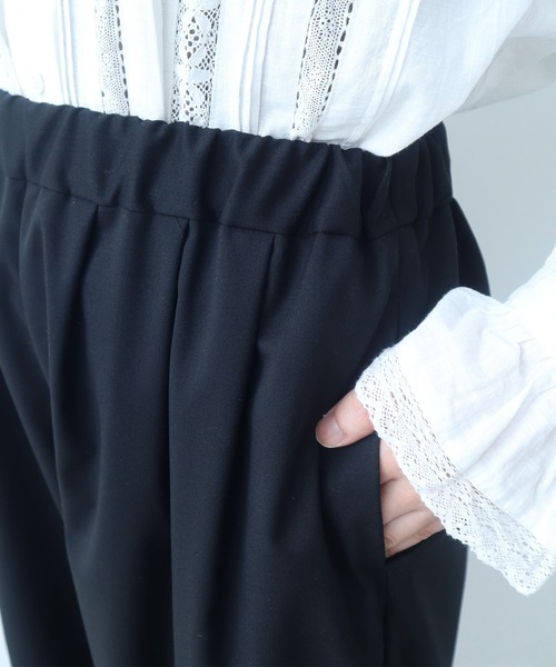 bulle de savon(ビュルデサボン)の「2/80 TWツイル タックパンツ(スラックス・レディース・ブラック/グレー・FREE)」の19枚目の写真
