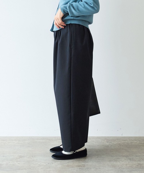 bulle de savon(ビュルデサボン)の「2/80 TWツイル タックパンツ(スラックス・レディース・ブラック/グレー・FREE)」の4枚目の写真