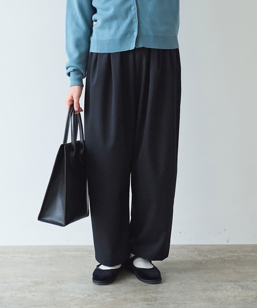 bulle de savon(ビュルデサボン)の「2/80 TWツイル タックパンツ(スラックス・レディース・ブラック/グレー・FREE)」の9枚目の写真