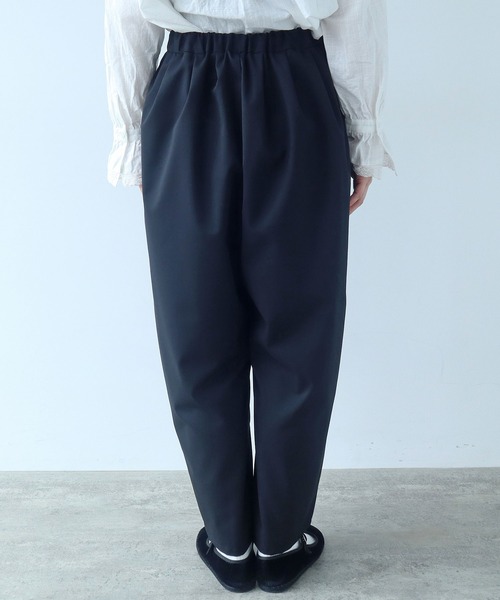 bulle de savon(ビュルデサボン)の「2/80 TWツイル タックパンツ(スラックス・レディース・ブラック/グレー・FREE)」の17枚目の写真