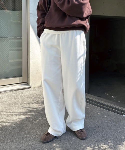 ANME（アンメ）の「後ろポケットロゴ刺繍スウェットカーブパンツ（スウェットパンツ・レディース・オフホワイト/ブラック/オートミール/ブラウン・L/M）」の2枚目の写真