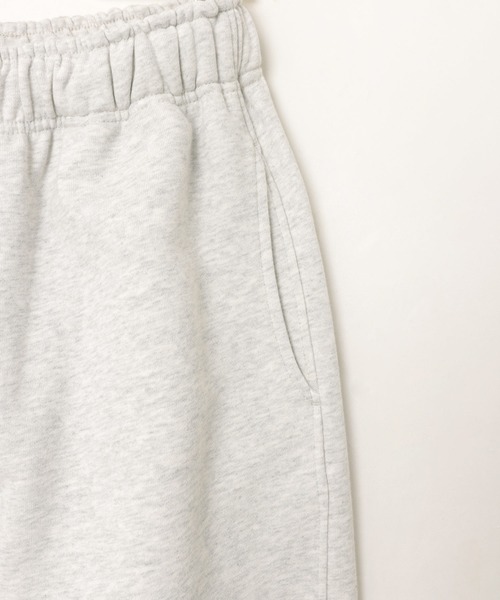 ANME（アンメ）の「後ろポケットロゴ刺繍スウェットカーブパンツ（スウェットパンツ・レディース・オフホワイト/ブラック/オートミール/ブラウン・L/M）」の5枚目の写真