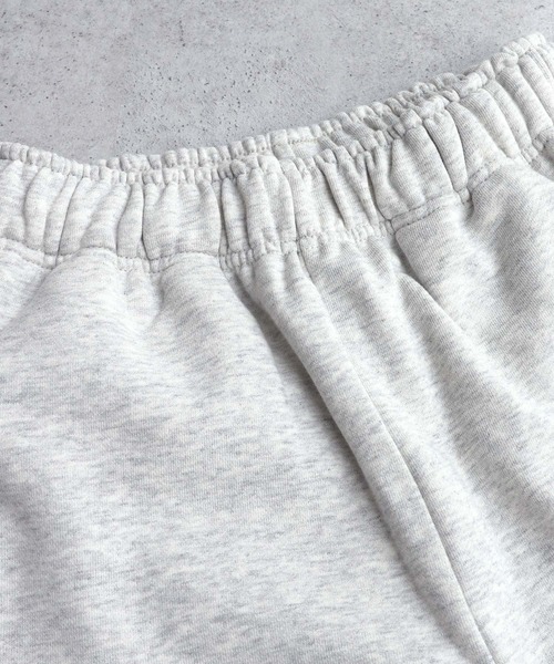 ANME（アンメ）の「後ろポケットロゴ刺繍スウェットカーブパンツ（スウェットパンツ・レディース・オフホワイト/ブラック/オートミール/ブラウン・L/M）」の17枚目の写真