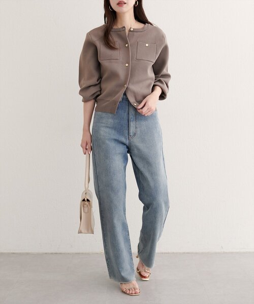 natural couture(ナチュラルクチュール)の「【WEB限定】ポリニット金釦ポケ付きカーディガン(カーディガン/ボレロ・レディース・ネイビー/モカ/レッド/チャコールグレー/オフホワイト/ブラック/ピンクベージュ・FREE)」の12枚目の写真