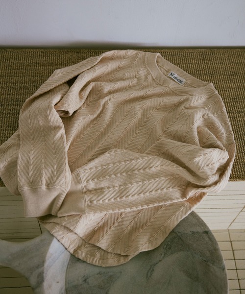 RNA-N(アールエヌエーエヌ)の「M2551 ヘリンボンアミシャツテールプルオーバー(Tシャツ/カットソー・レディース・ブラック/キナリ/ブラウン・FREE)」の1枚目の写真
