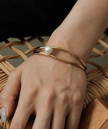 ORLEAN（オルレアン）の「金属アレルギー対応 二連メタルラインバングル パールデザイン サージカルステンレス（バングル/リストバンド）」