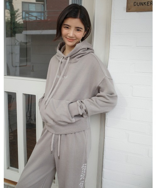 muahmuah(ムーアムーア)の「A'GEM/9 × .kom 『muah muah/ムーアムーア』 PIGMENT WASHING TRAINING PANTS(セットアップ対応)/ピグメント ウォッシングパンツ(スウェットパンツ・レディース・チャコールグレー/ブラウン・FREE)」の10枚目の写真