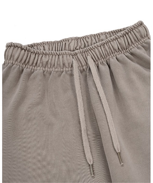 muahmuah(ムーアムーア)の「A'GEM/9 × .kom 『muah muah/ムーアムーア』 PIGMENT WASHING TRAINING PANTS(セットアップ対応)/ピグメント ウォッシングパンツ(スウェットパンツ・レディース・チャコールグレー/ブラウン・FREE)」の16枚目の写真