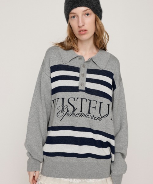 SLY(スライ)の「FRONT LOGO POLO TOPS フロント ロゴ ポロ トップス 秋服 冬服(ポロシャツ・レディース・杢グレー/バーガンディー/ライトブルー・FREE)」の1枚目の写真