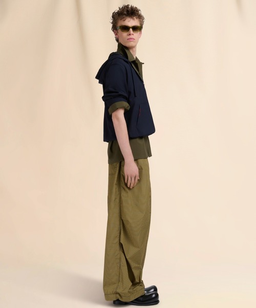 MARNI(マルニ)の「TROPICAL WOOL / フード付きシャツ(パーカー・メンズ・オリーブ/ダークネイビー・48(L))」の14枚目の写真