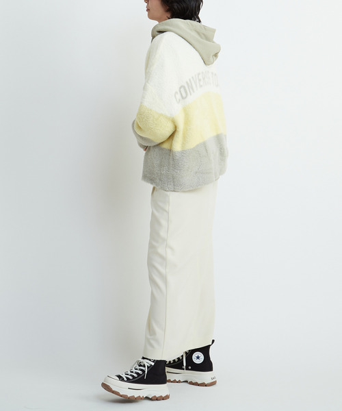 CONVERSE TOKYO(コンバーストウキョウ)の「MULTI BORDER FEATHER KNIT CARDIGAN(ニット/セーター・レディース・ブルー/チャコールグレー/イエロー・FREE)」の7枚目の写真