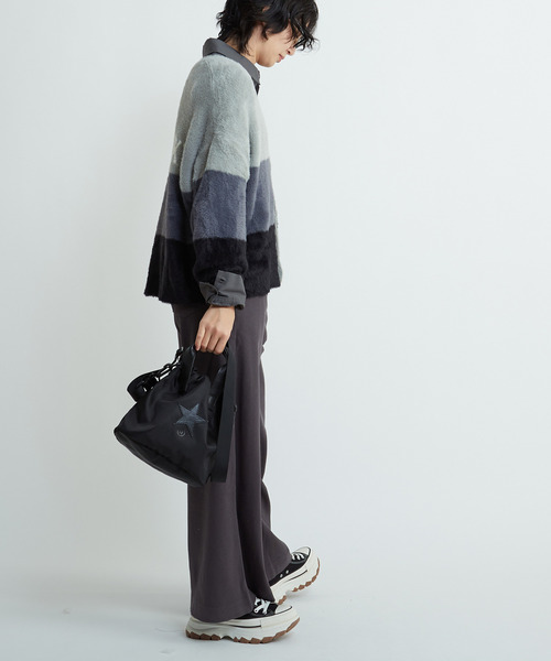 CONVERSE TOKYO(コンバーストウキョウ)の「MULTI BORDER FEATHER KNIT CARDIGAN(ニット/セーター・レディース・ブルー/チャコールグレー/イエロー・FREE)」の14枚目の写真