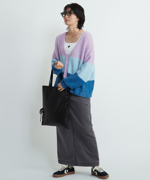 CONVERSE TOKYO(コンバーストウキョウ)の「MULTI BORDER FEATHER KNIT CARDIGAN(ニット/セーター・レディース・ブルー/チャコールグレー/イエロー・FREE)」の18枚目の写真