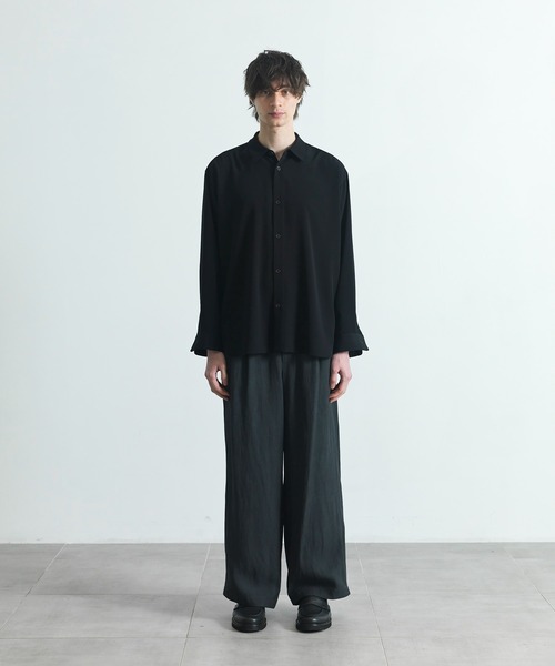 CITY TOKYO(シティトウキョウ)の「【CITY TOKYO/シティートーキョー】Air pleats リラックスシャツ(シャツ/ブラウス・メンズ・グレイッシュベージュ/ブラック・1/2)」の6枚目の写真