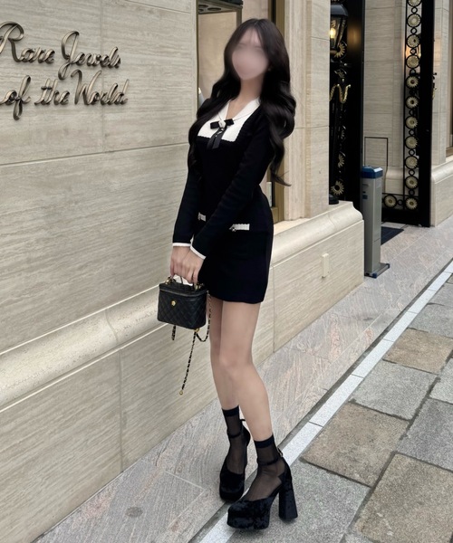 ALLuRing ChaRm(アリュリングチャーム)の「【ALLuRing ChaRm × c_mk7o】Feminine Ribbon Mini Dress / フェミニンリボンミニワンピース(ワンピース・レディース・ブラック・FREE)」の6枚目の写真