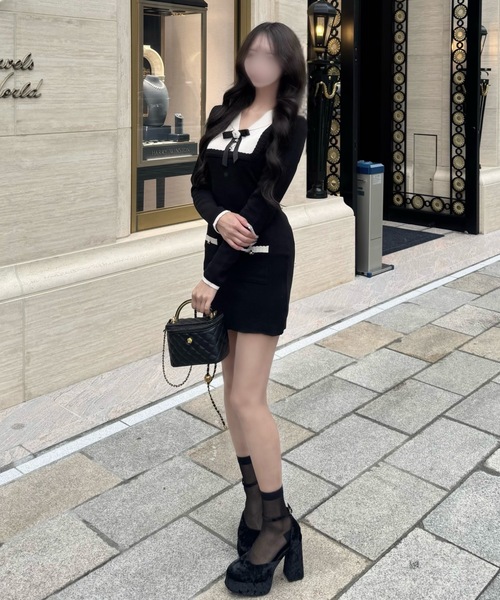 ALLuRing ChaRm(アリュリングチャーム)の「【ALLuRing ChaRm × c_mk7o】Feminine Ribbon Mini Dress / フェミニンリボンミニワンピース(ワンピース・レディース・ブラック・FREE)」の7枚目の写真
