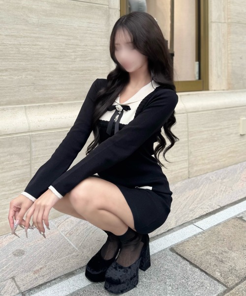 ALLuRing ChaRm(アリュリングチャーム)の「【ALLuRing ChaRm × c_mk7o】Feminine Ribbon Mini Dress / フェミニンリボンミニワンピース(ワンピース・レディース・ブラック・FREE)」の10枚目の写真