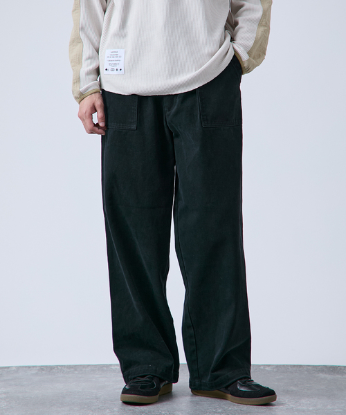 B.C STOCK（ベーセーストック）の「フェード加工 カツラギ ベイカーオーバーパンツ（その他パンツ・メンズ・アイボリー/ブラウン/カーキ/ブラック・FREE）」の2枚目の写真