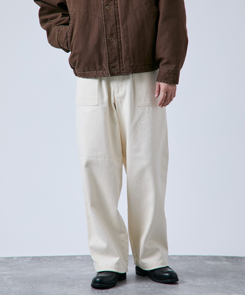 B.C STOCK（ベーセーストック）の「フェード加工 カツラギ ベイカーオーバーパンツ（その他パンツ・メンズ・アイボリー/ブラウン/カーキ/ブラック・FREE）」の10枚目の写真