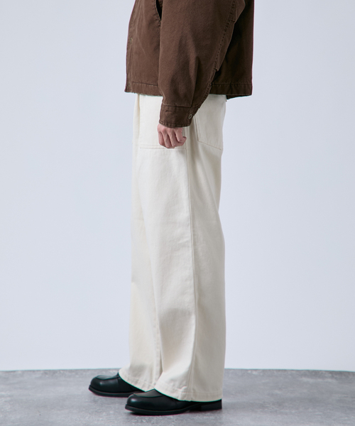 B.C STOCK（ベーセーストック）の「フェード加工 カツラギ ベイカーオーバーパンツ（その他パンツ・メンズ・アイボリー/ブラウン/カーキ/ブラック・FREE）」の11枚目の写真