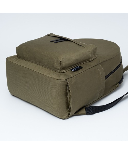 マーガレットハウエル　 カーキ バックパック ジッパー付き MARGARET HOWELL idea(マーガレット・ハウエル アイデア) Weather